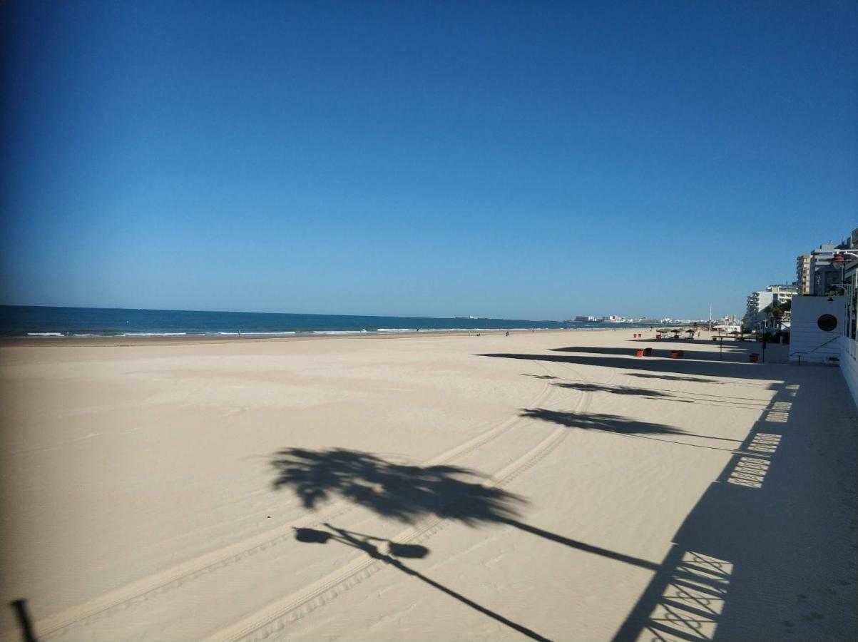 Guesting Comodoro Apartman Cádiz Kültér fotó