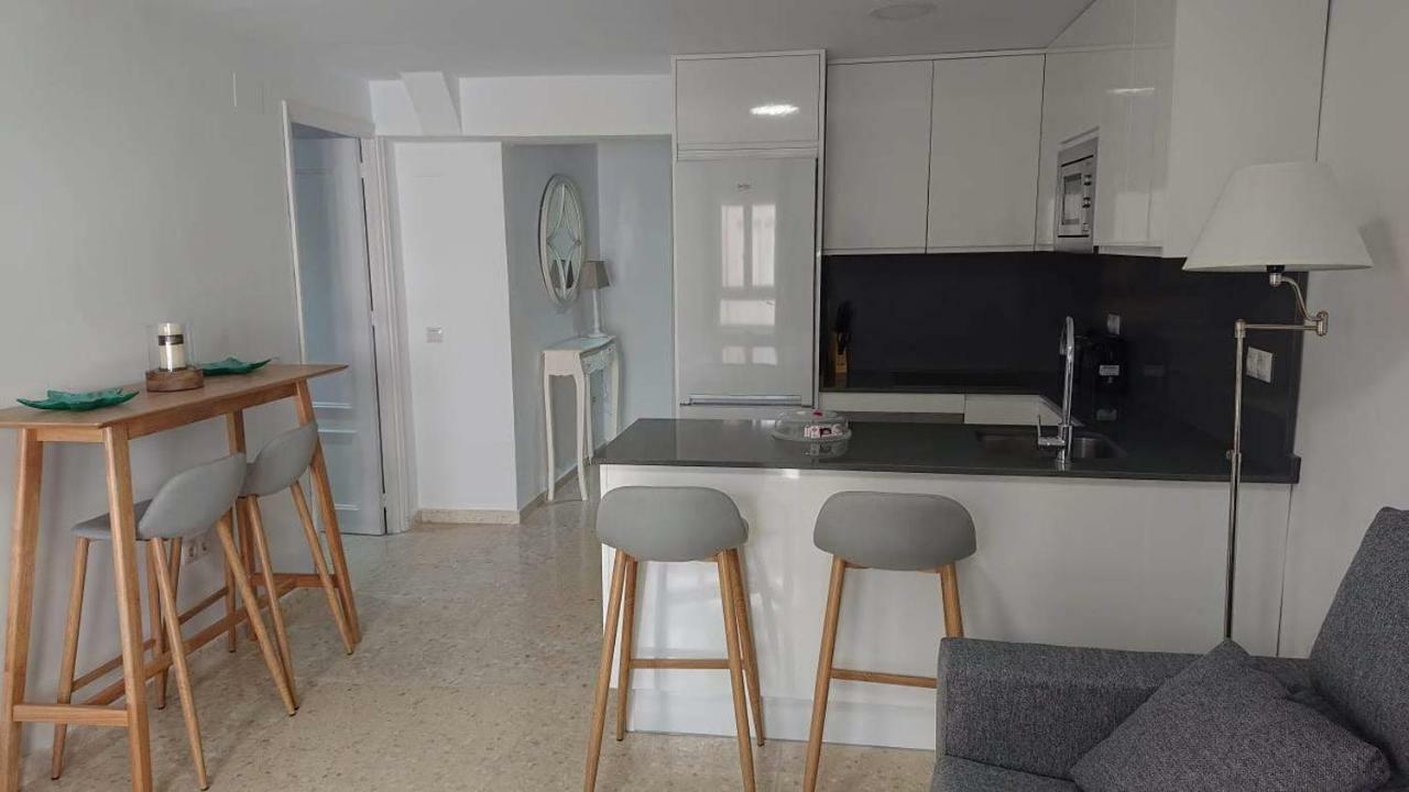 Guesting Comodoro Apartman Cádiz Kültér fotó